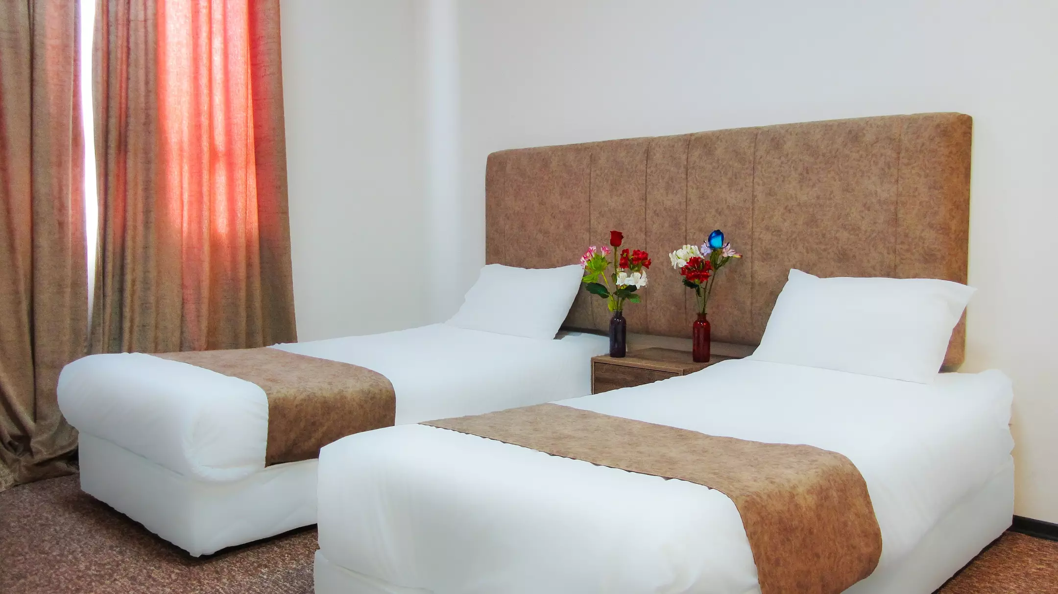 Alibaba https://cdn.alibaba.ir/ostorage/hotel-accommodation-images/6a69eee3ece37da9b7dd2887_4 نفره توئین.webp